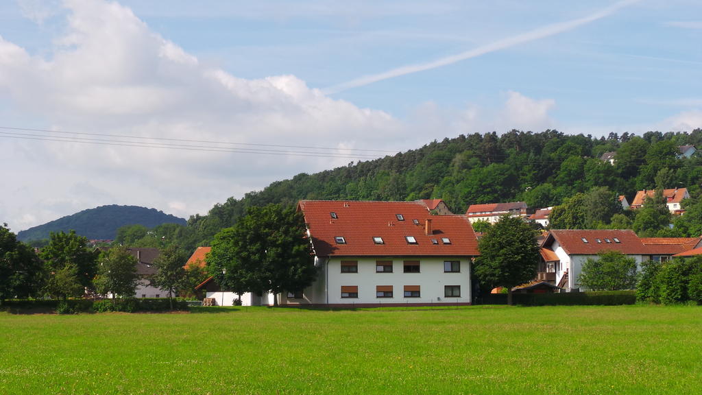 Rhoenblick Landhotel - Restaurant - Countrypub Petersberg  Buitenkant foto